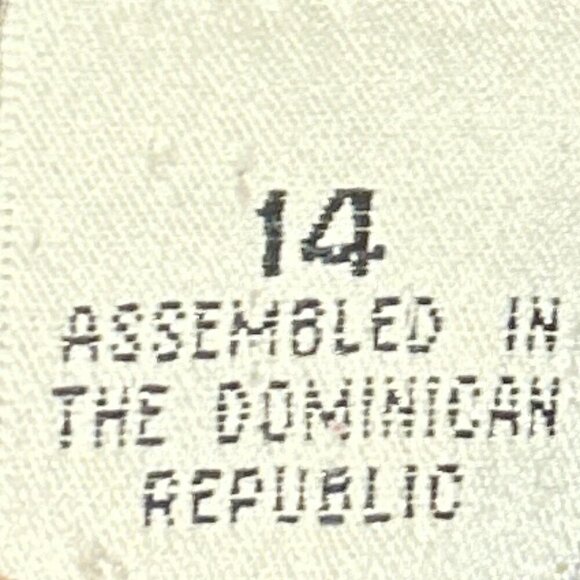 Plaid Blazer with Red and Black Checkered Pattern - Picture 7 of 9